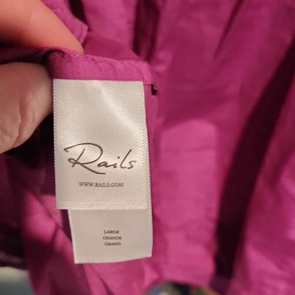 Rails Magenta Ruffle Top - Picture 4 of 5